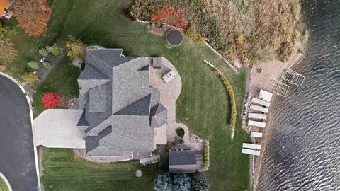 View/Area - 525 Smithtown Ct, Excelsior, MN 55331 photo 7 of 8