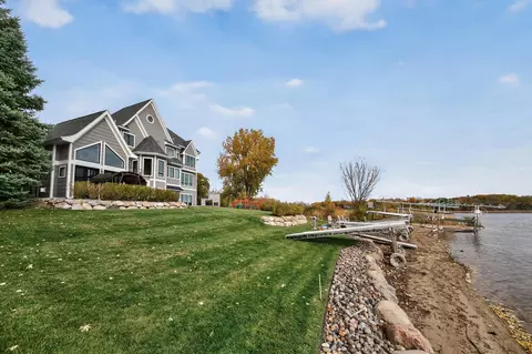 Exterior - 525 Smithtown Ct, Excelsior, MN 55331 photo 23 of 29