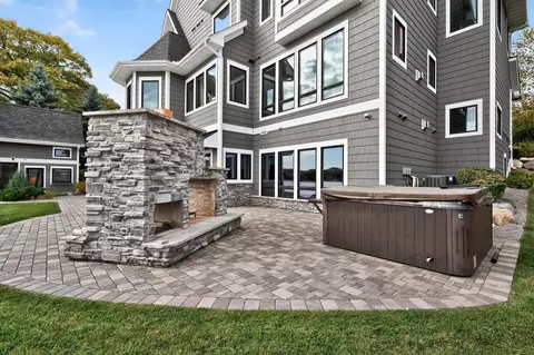 Exterior - 525 Smithtown Ct, Excelsior, MN 55331 photo 15 of 29