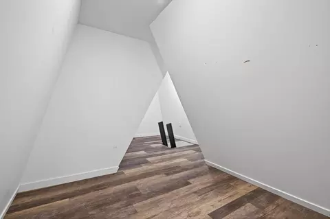 Entry Way - 525 Smithtown Ct, Excelsior, MN 55331 photo 11 of 16