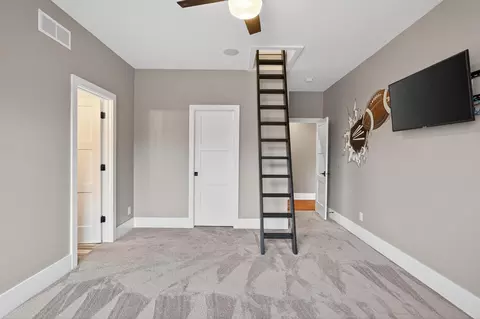 Bedroom - 525 Smithtown Ct, Excelsior, MN 55331 photo 10 of 13