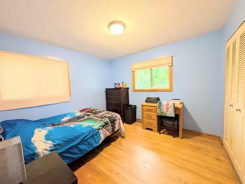 Bedroom - 1344 87th Ave NE, Blaine, MN 55434 photo 2 of 7