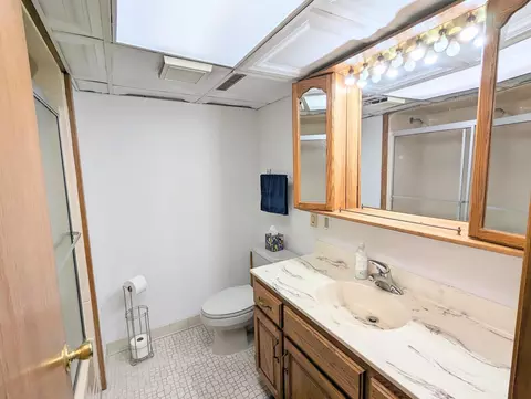 Bath - 1344 87th Ave NE, Blaine, MN 55434 photo 3 of 3