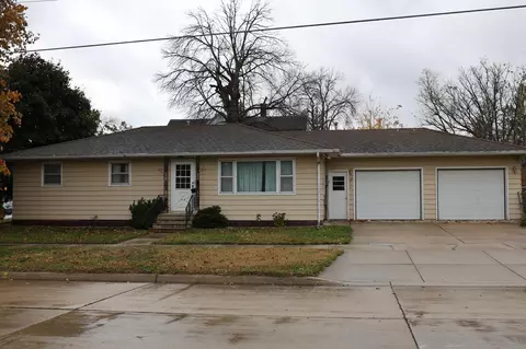 701 10th St NE, Austin, MN 55912