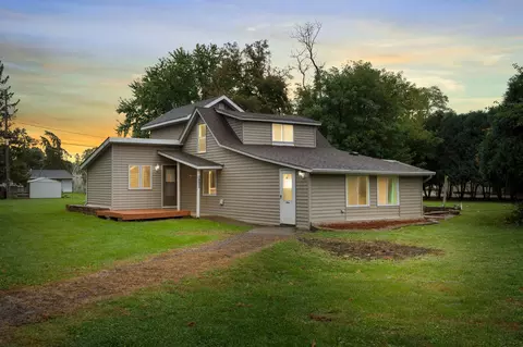 928 1st St, Saint Paul Park, MN 55071