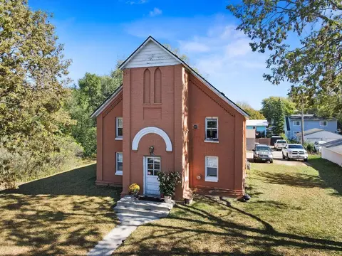 316 2nd St N, Delano, MN 55328
