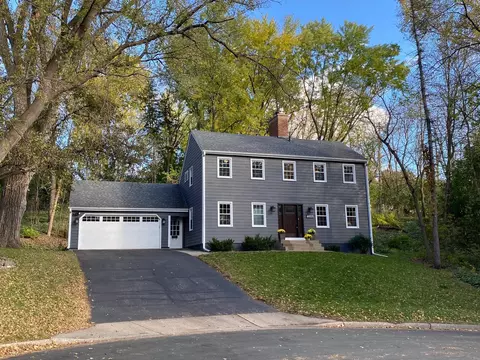 4605 Bassett Creek Ln, Golden Valley, MN 55422