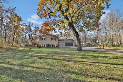 5379 372nd St, North Branch, MN 55056