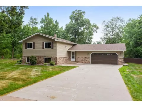 5379 372nd St, North Branch, MN 55056