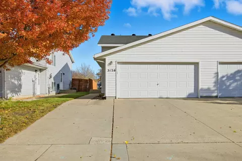 3126 18th St S, Fargo, ND 58103