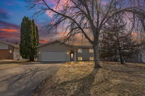 3939 Westbury Dr, Eagan, MN 55123