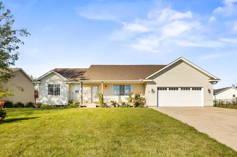 210 6th St NW, Maple Lake, MN 55358