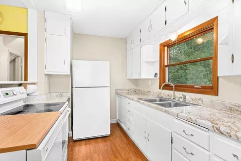 Kitchen - 54 Helberg Rd, Esko, MN 55733 photo 1 of 2