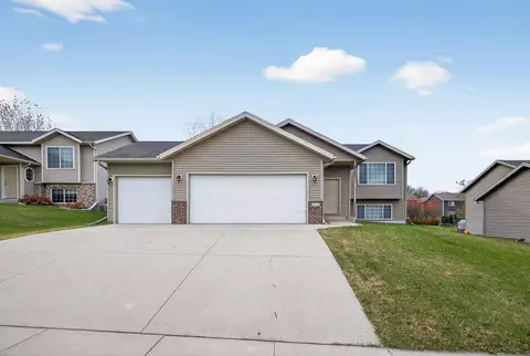 3615 Kenosha Dr NW, Rochester, MN 55901