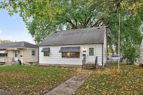 4924 Queen Ave N, Minneapolis, MN 55430