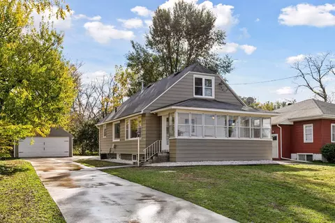 1912 3rd St SW, Rochester, MN 55902