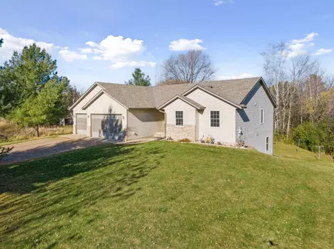 1108 N Lake Dr W, Braham, MN 55006