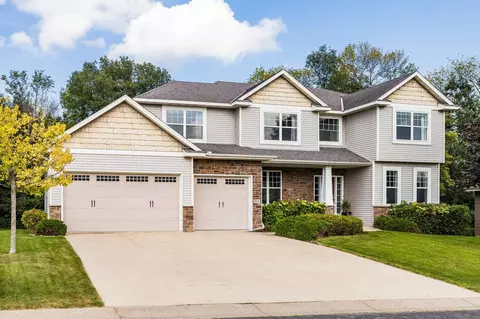 858 S Windmill Crk, Waconia, MN 55387