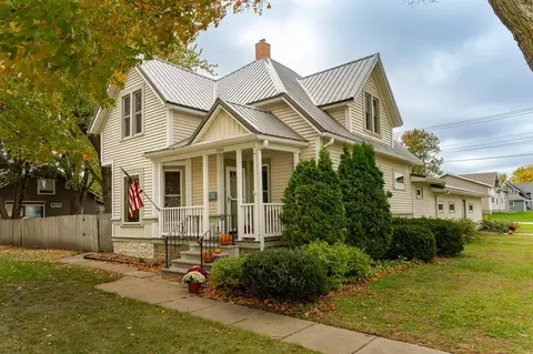 700 S Section Ave, Spring Valley, MN 55975
