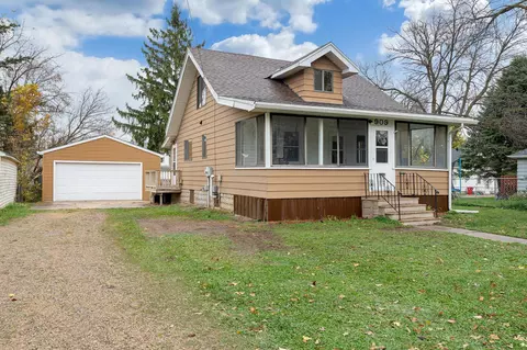 909 6th Ave SE, Austin, MN 55912 photo 2