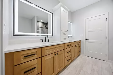 Bath - 109 Annies Way, Mapleton, ND 58059 photo 1 of 5