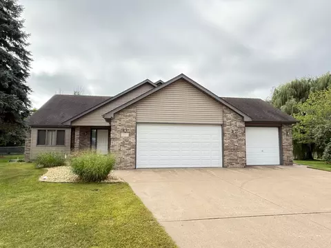 5397 277th St, Wyoming, MN 55092