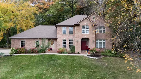1932 Baihly Estates Ln SW, Rochester, MN 55902