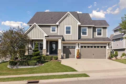 5275 Niagara Ln, Plymouth, MN 55446