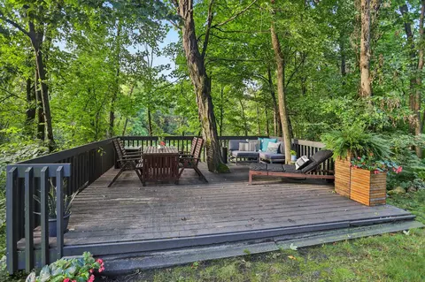 Exterior - 19635 Hillside St, Deephaven, MN 55331 photo 5 of 10