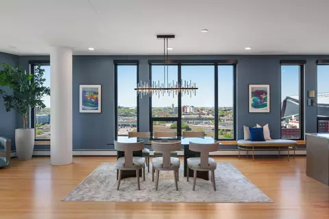 1240 S 2nd St #1201, Minneapolis, MN 55415