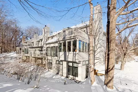 4610 Bayswater Rd, Shorewood, MN 55331