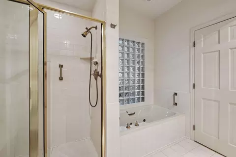 Bath - 4610 Bayswater Rd, Shorewood, MN 55331 photo 1 of 2