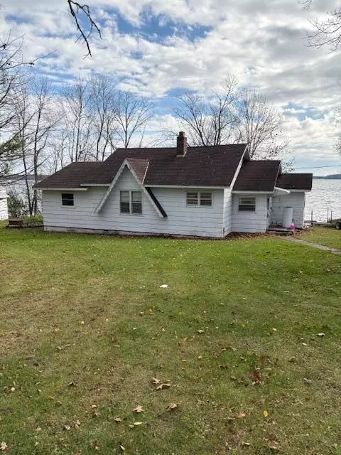 29802 W Shore Dr, Pengilly, MN 55775