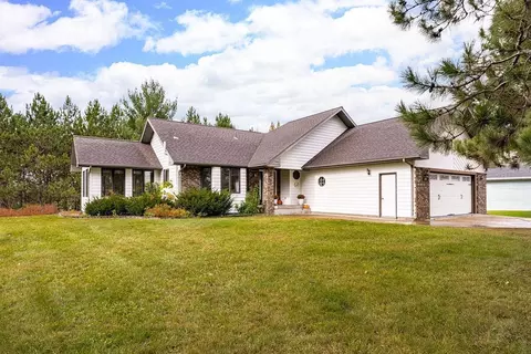 807 SW 7th Ave, Grand Rapids, MN 55744