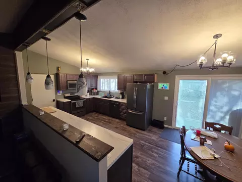 Kitchen - 929 Ash St, Appleton, MN 56208 photo 2 of 3