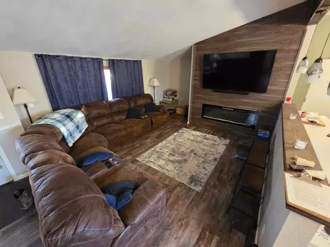 Living - 929 Ash St, Appleton, MN 56208 photo 1 of 3