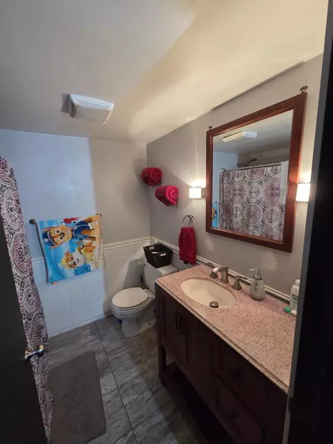 Bath - 929 Ash St, Appleton, MN 56208 photo 1 of 2
