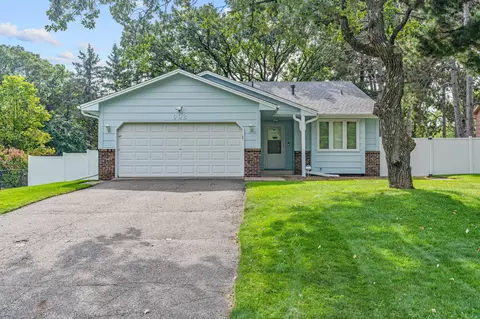 692 123rd Ave NW, Coon Rapids, MN 55448