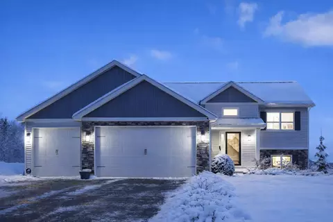 713 Harvest Dr SW, Lonsdale, MN 55046