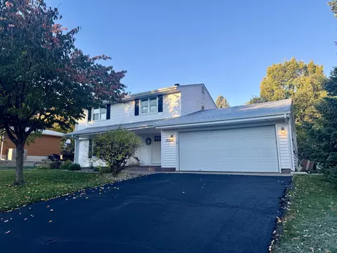13208 Upton Ave S, Burnsville, MN 55337