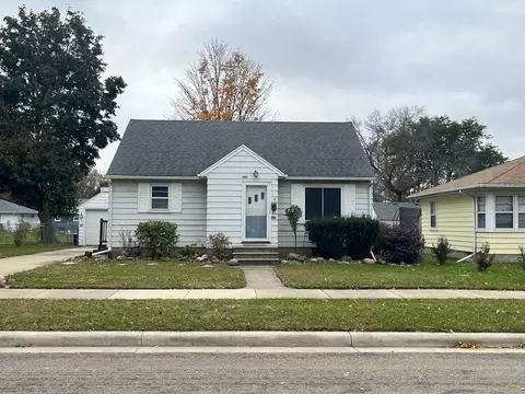 607 14th Ave SW, Austin, MN 55912