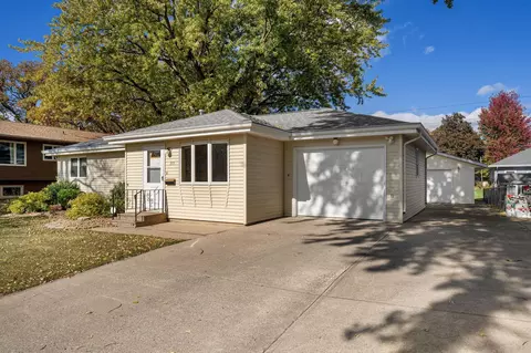 313 Glenn Rd, Albert Lea, MN 56007 photo 6