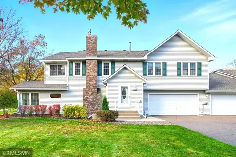 3598 Gershwin Ln N, Oakdale, MN 55128