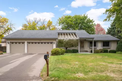 10700 Aquila Ave S, Bloomington, MN 55438