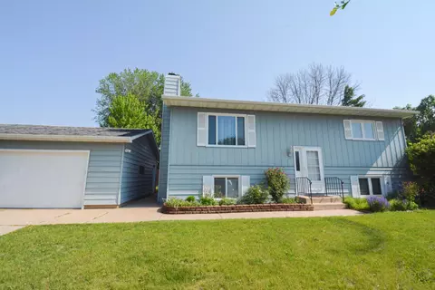 1407 41st St NW, Rochester, MN 55901