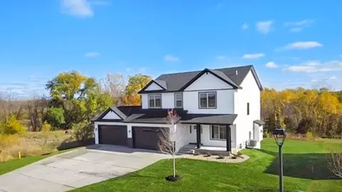 7751 Gunner Dr, Clear Lake, MN 55319