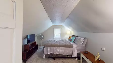 Bedroom - 522 Saint Thomas Ave, Albert Lea, MN 56007 photo 2 of 3