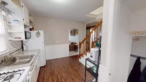 Kitchen - 522 Saint Thomas Ave, Albert Lea, MN 56007 photo 2 of 3