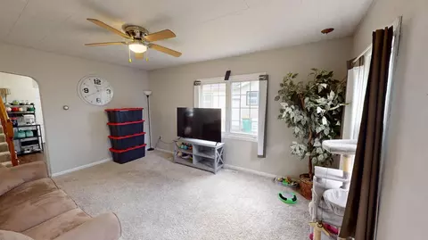 Living - 522 Saint Thomas Ave, Albert Lea, MN 56007 photo 1 of 1