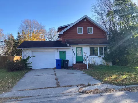 614 1st St, Hawley, MN 56549